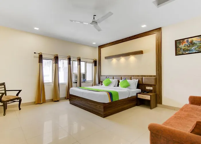 Raj Darbar - 10 Meter From Golden Temple Hotel Amritsar