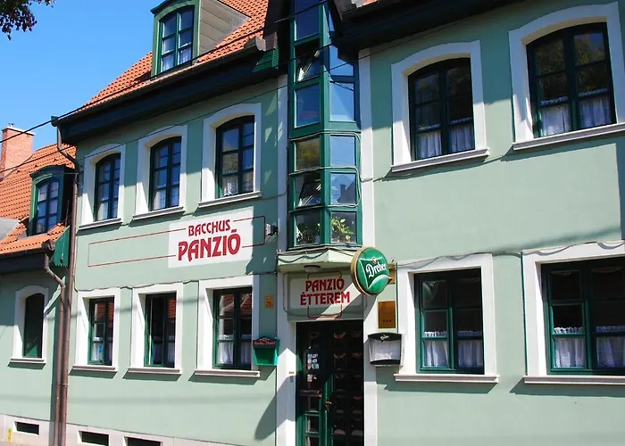 Bacchus Panzió Hotel Eger