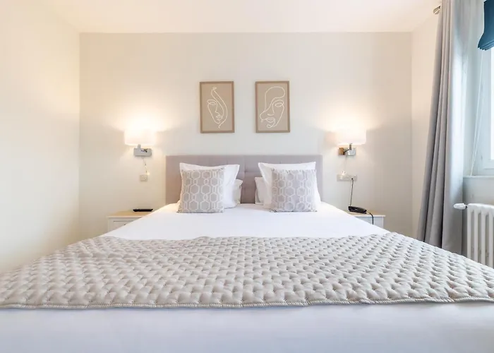 Hotel Echappee En Baie - Chambres Climatisees -Parking Prive Gratuit Dont Forfaits Bornes Electriques Reservable Saint-Valéry-sur-Somme