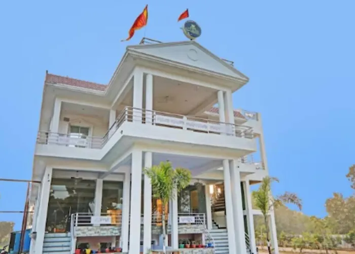 Rd Palace And Resort Lucknow