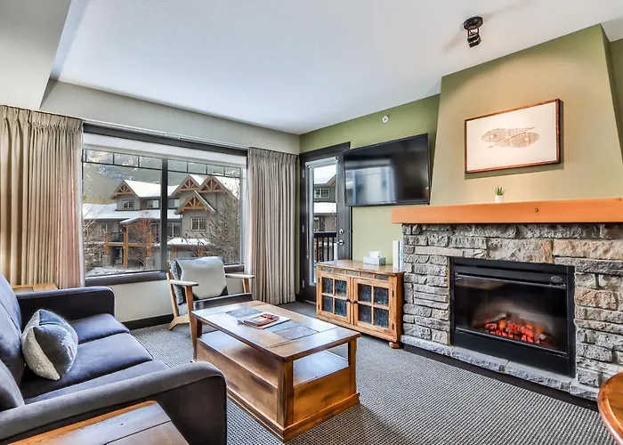 Scenic Mountain With Outdoor Hot Tub 1 Bedroom Den Dead Mans Flats