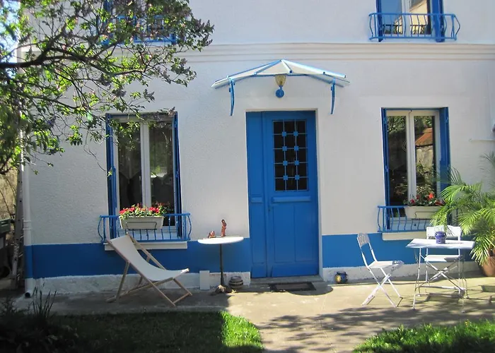 Le Jardin de Cécile et Benoit - Bed&Breakfast Malakoff