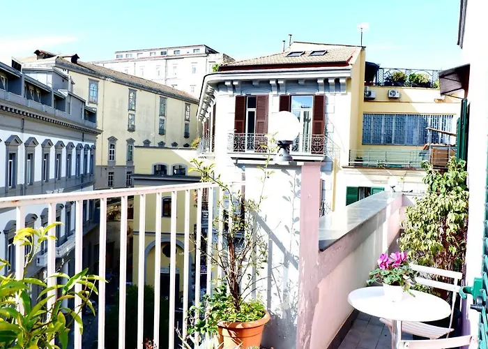 B&B Federico II Naples
