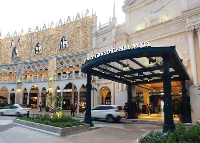 Venice Luxury Residences Taguig
