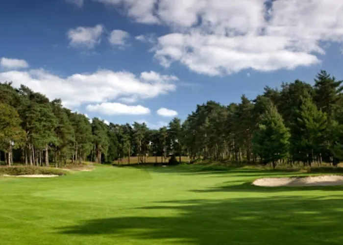 Deepcut Lodge Bed & Breakfast Self Service Camberley
