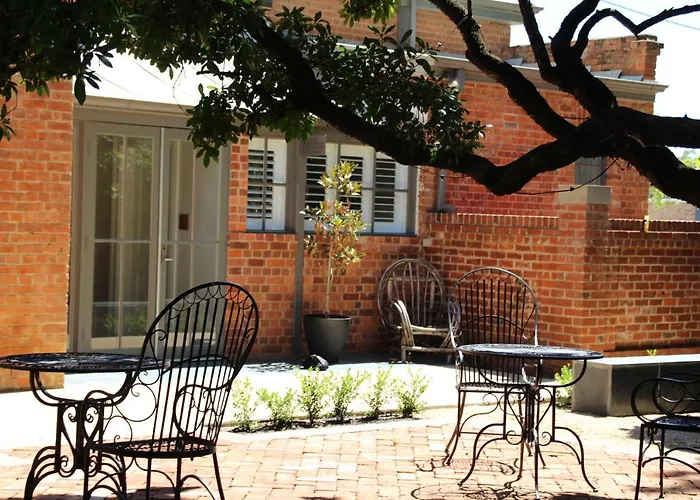 The Houston Wagga Hotel Wagga Wagga