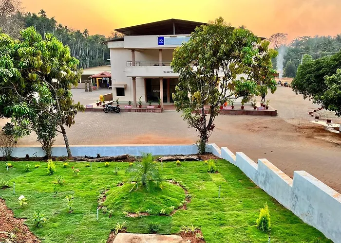Sooryakamal Mahal Hotel Dharmastala