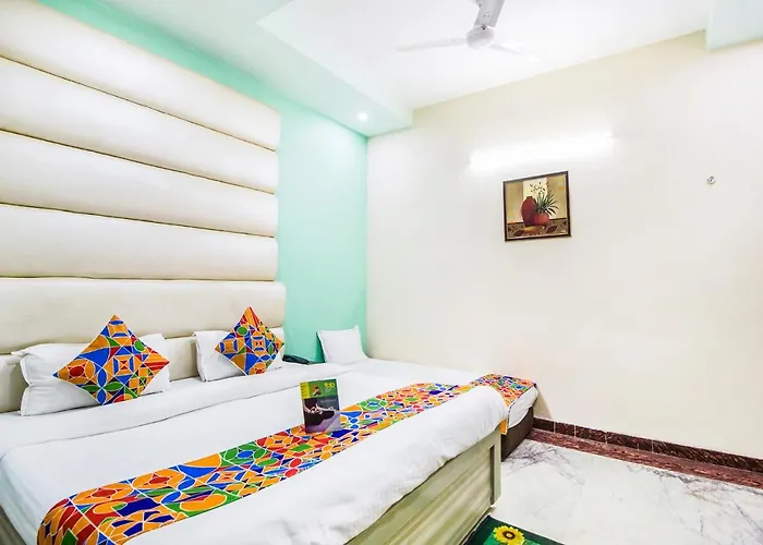 Fabhotel Plus Maniram Palace Agra 