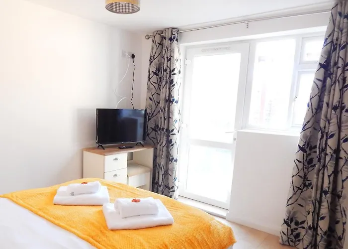 Modern, Well Located En-Suite Rooms With Parking - Orbitat Accommodations Cambridge 