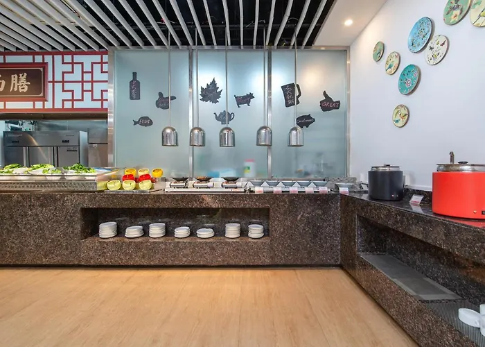Shenzhen Ramada Plaza, North Railway Station Hotel