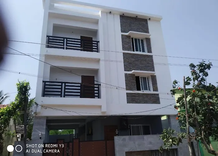 Santiago Illam Hotel Velankanni