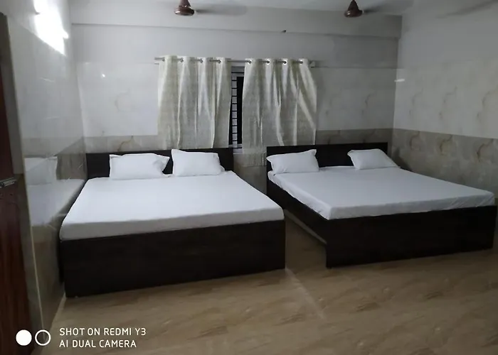 Santiago Illam Hotel Velankanni