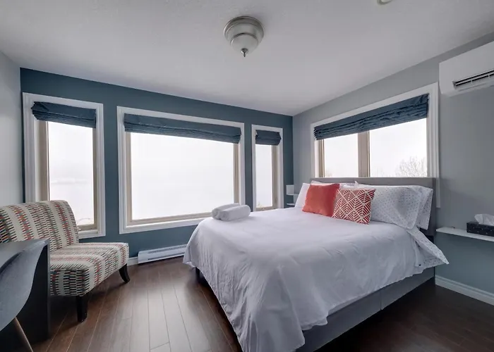 Coastal Lookout Suites Corner Brook