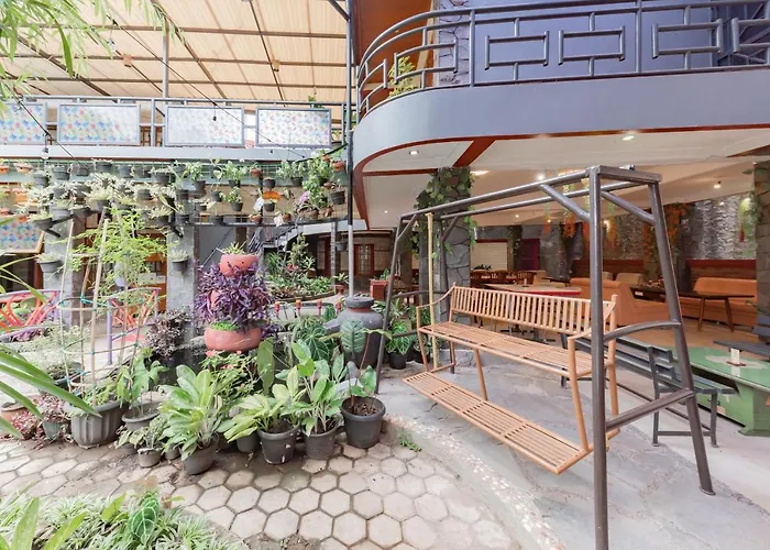 Urbanview Hotel Villa Surya Bandung