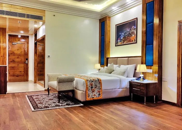 Hotel Woodpark Shimla