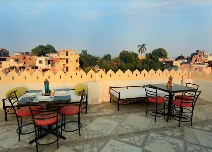 Hotel Janak Niwas Udaipur