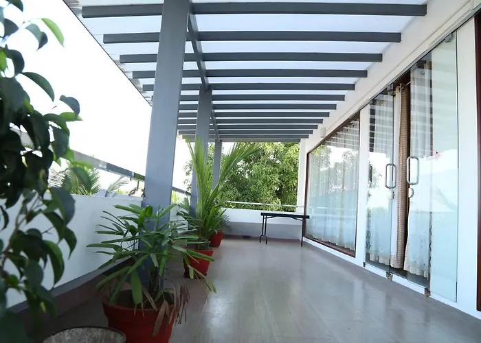 Hazmi Inn Perintalmanna