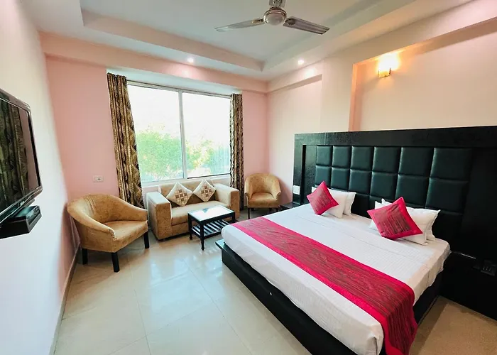 Grand Continental @ Har Ki Pauri Haridwar Hotel