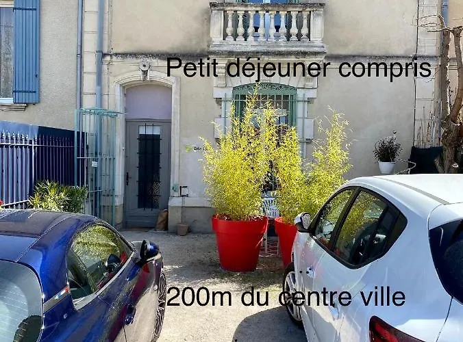 Bed and Breakfast Côté Court à LʼIsle-sur-la-Sorgue
