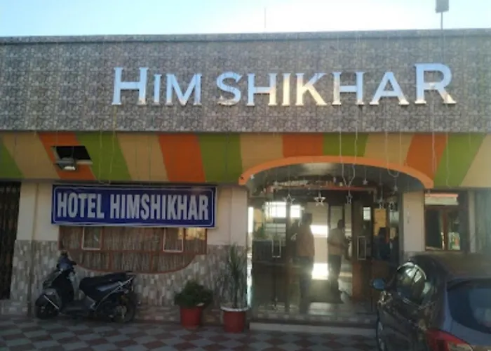 Hotel Himshikhar Chaukori