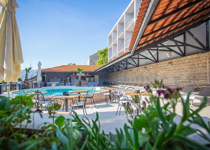 Hotel Lumbarda