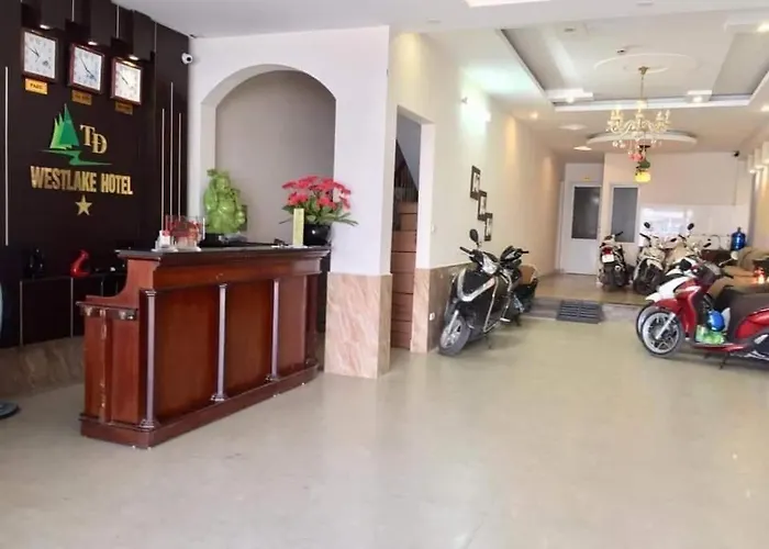 Westlake Hotel Hn - By Bay Luxury Hà Nội