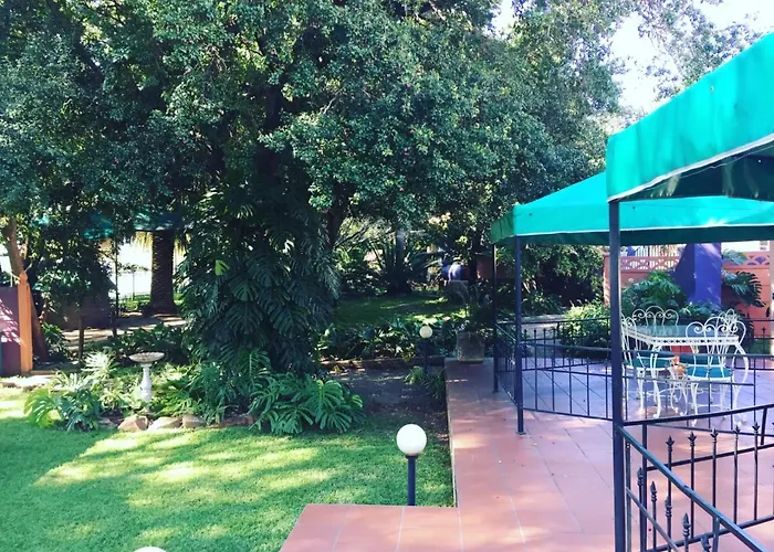 House Ebony B&B Newcastle