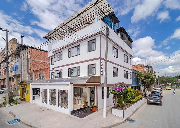 Hotel Ayenda Casa Blanca Bogotá
