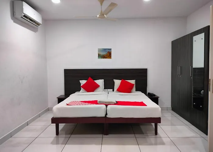 Kings Fort Rooms Thrippunithura Kochi