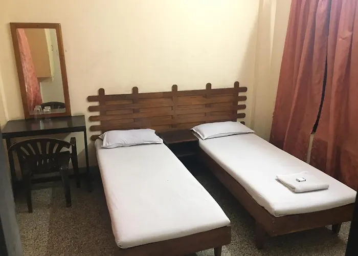 Nellimoottil Guest House Kottayam