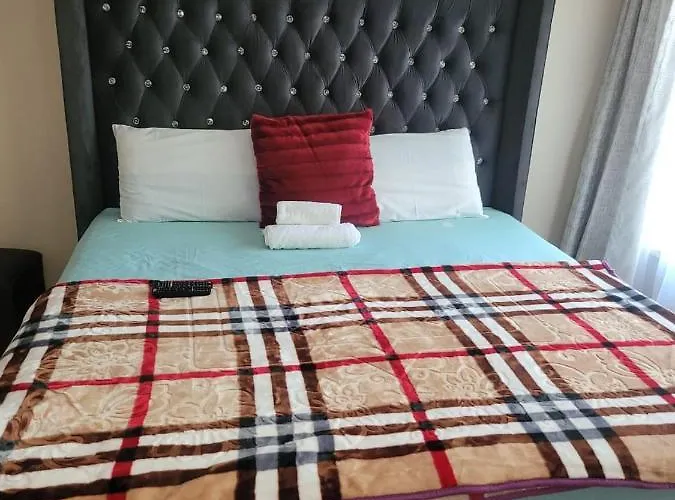 Guest House Florida Lake Roodepoort