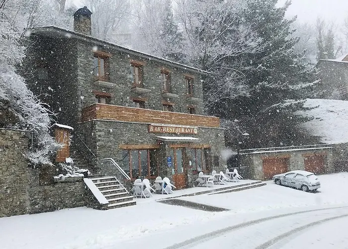 Hostal Les Roquetes Queralbs 