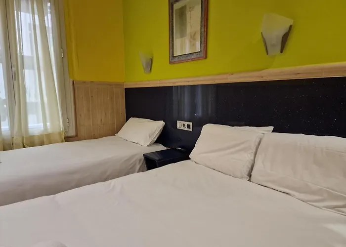 Pension Izar Bat Guesthouse San Sebastián