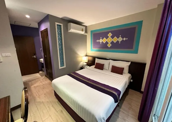 Sawasdee Hotel @ Sukhumvit Soi 8 Bangkok