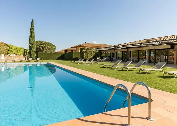 Apartahotel Suites Vila Birdie Figueras