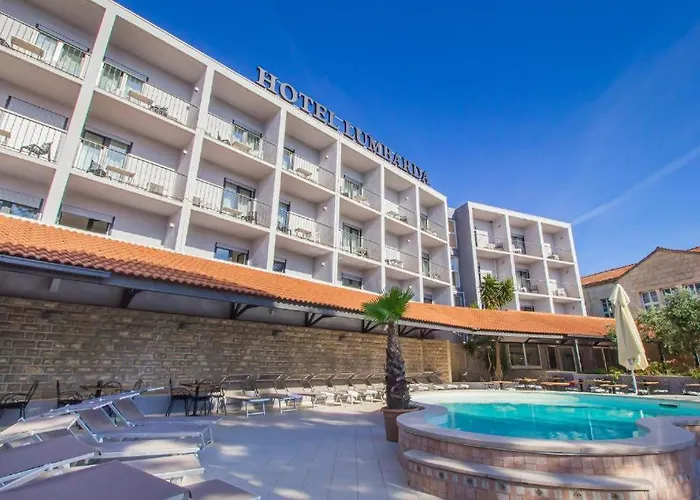 Hotel Lumbarda