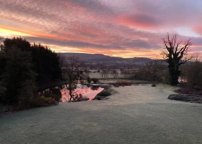 Cwmbach Lodge Luxury B&B Glasbury
