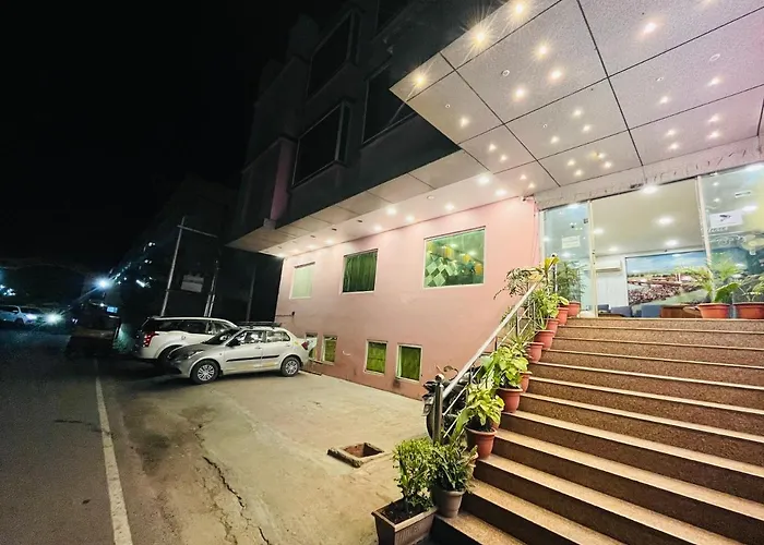Grand Continental @ Har Ki Pauri Haridwar Hotel