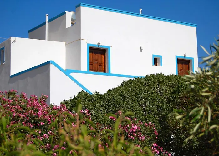 Apollo Rooms Perissa 