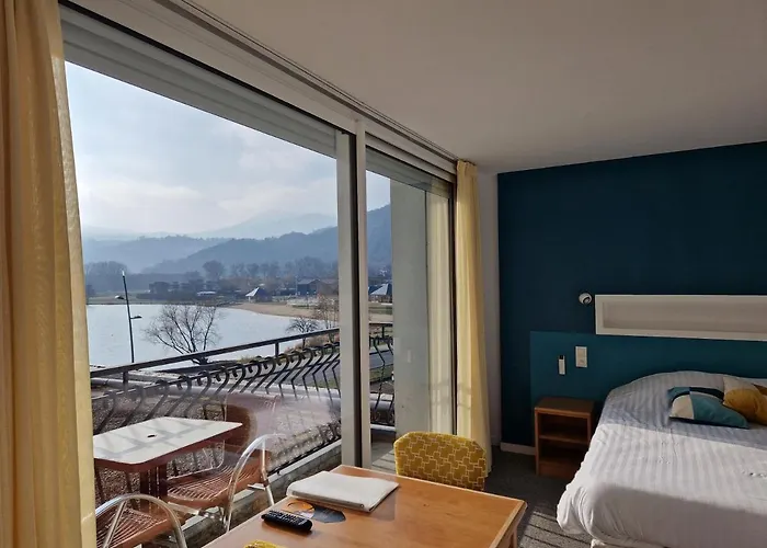 Hotel Bellevue Chambon-sur-Lac