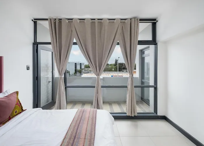 Rest On Millvale Guest House Cape Town