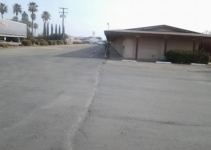 Budget Inn Tulare