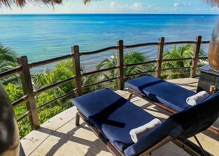 El Taj Oceanfront And Beachside Condo Hotel Playa del Carmen