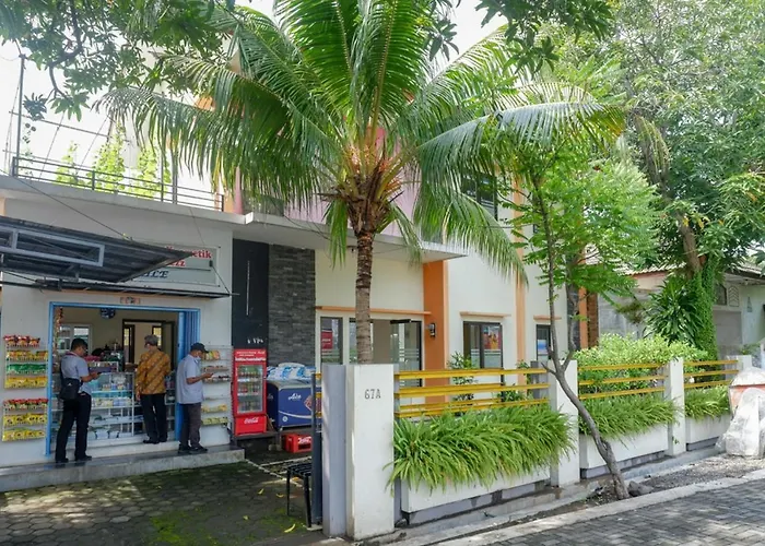 RedDoorz Syariah near Exit Tol Krapyak Semarang Hotel