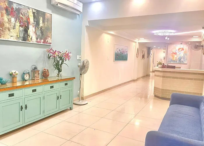 Cozy House 140 Hotel TP. Hồ Chí Minh