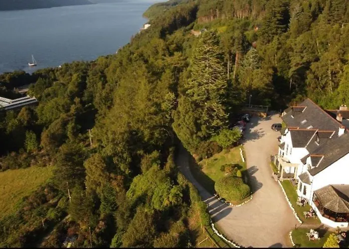 Craigdarroch Hotel Foyers