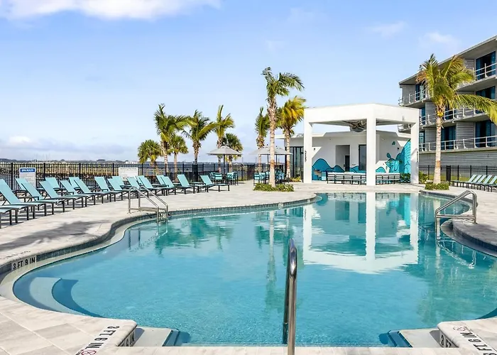 Harbor Island Beach Club, Homes By Villatel Melbourne Beach