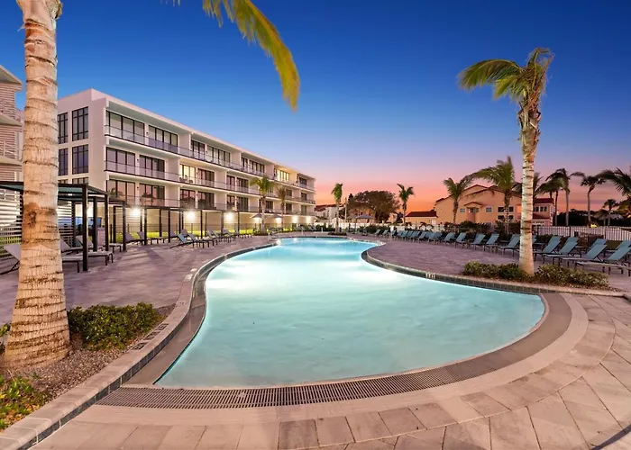 Harbor Island Beach Club, Homes By Villatel Melbourne Beach