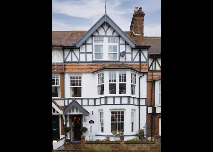 Albury House Bed & Breakfast Cromer