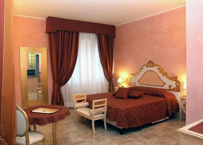 Da Oe Vittorio Srl Hotel Recco